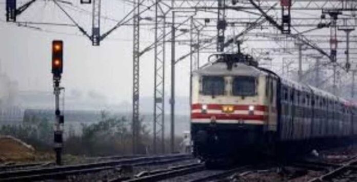 Rail_01-2.jpg